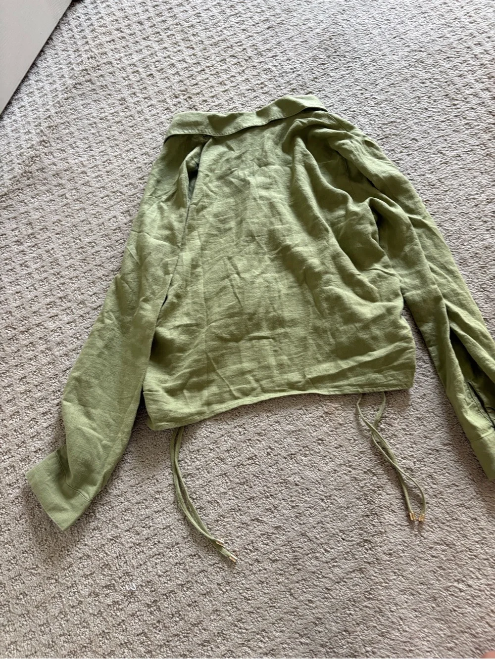Michael Kors green linen cropped button down size Medium
